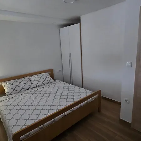 Apartment Marinko Janjina